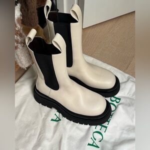 Brand new BV boots